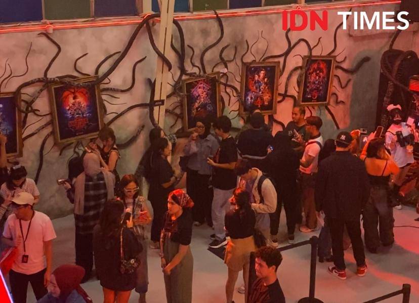 potret instalasi Stranger Things di M Bloc, Jakarta 