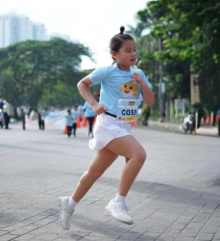 potret Yaya ikut Baby Shark Run 2025