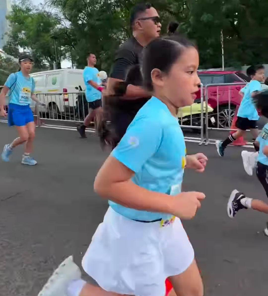 potret Yaya ikut Baby Shark Run 2025