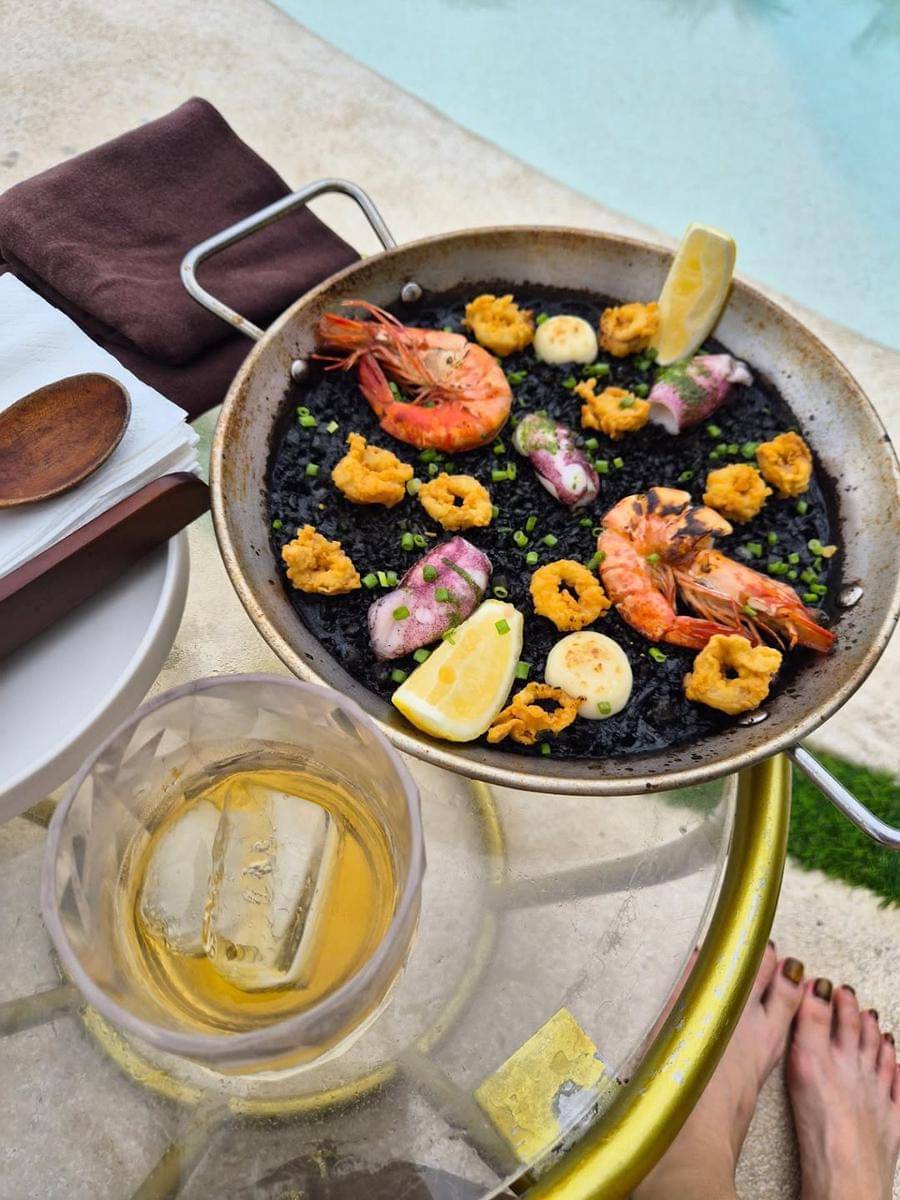 potret Soyou SISTAR liburan di Bali