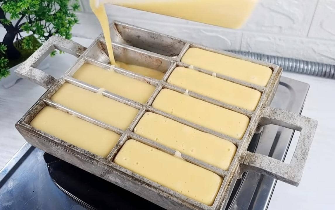 ilustrasi memanggang pukis original