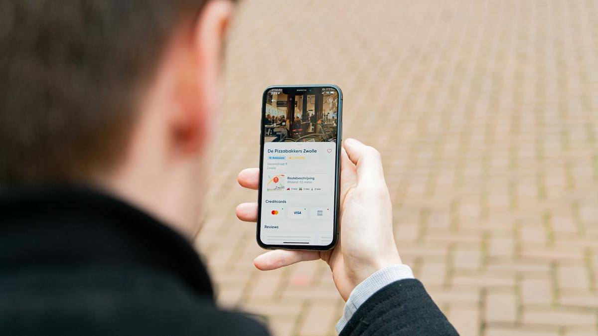 ilustrasi mencari hotel