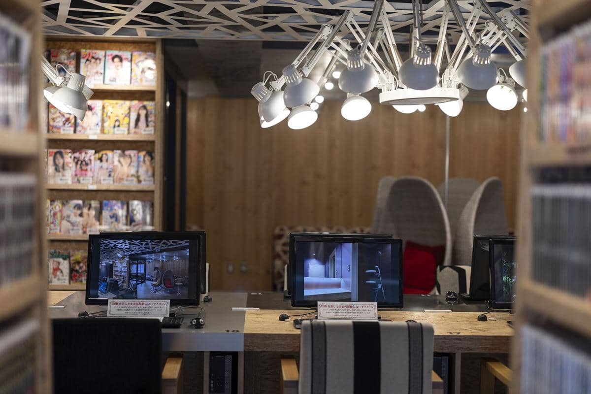 mengapa hotel capsule lebih disukai solo traveler?