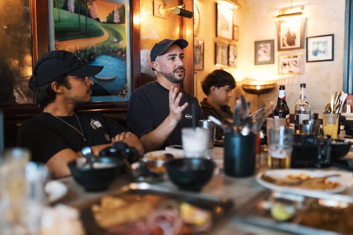 ilustrasi pemimpin pria