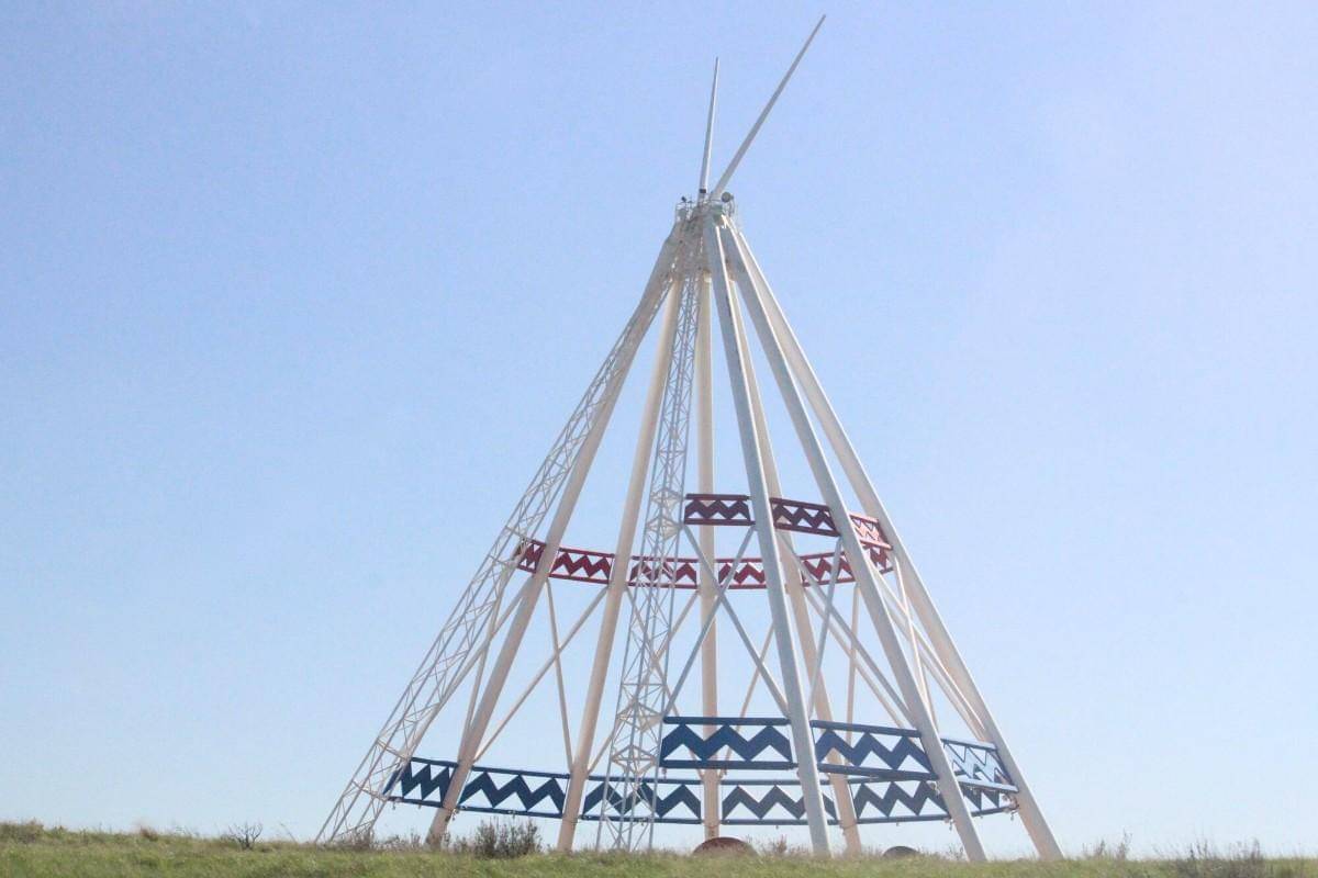 Ilustrasi saamis teepee di medicine hat jadi baja tertinggi di dunia