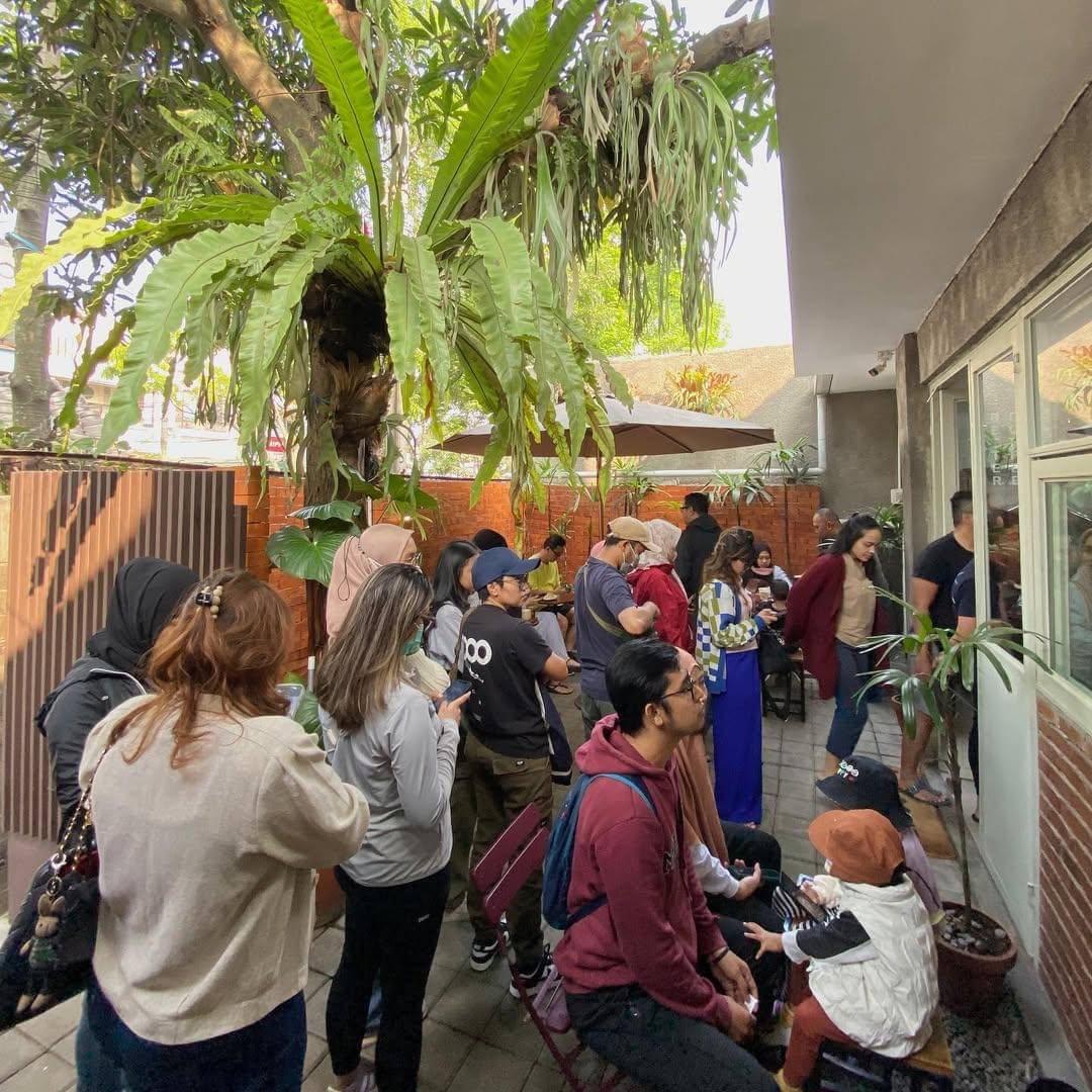 suasana di Roti Macan 