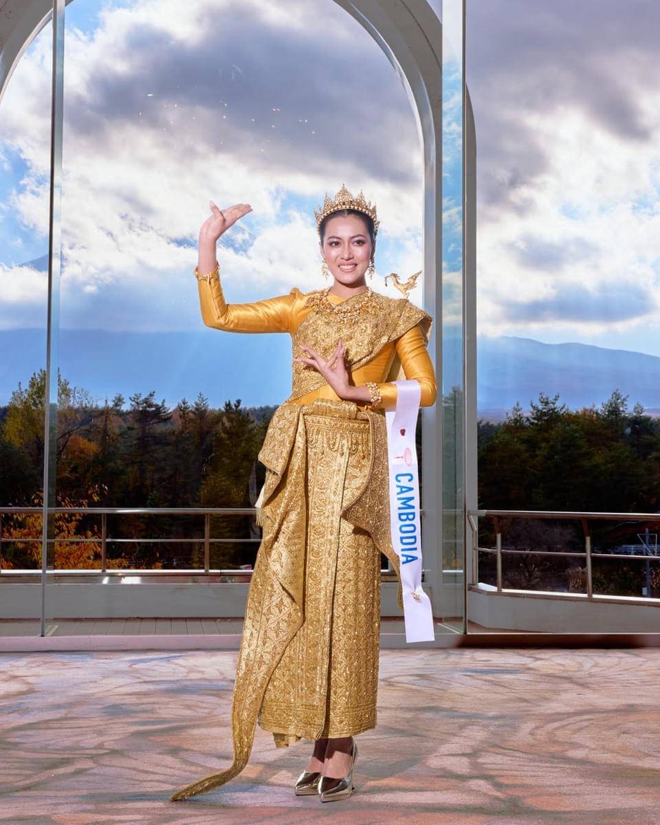 kostum nasional Miss International Kamboja 2025