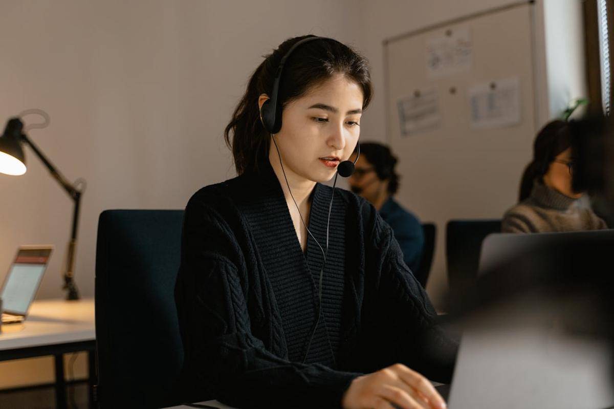 ilustrasi bekerja keras