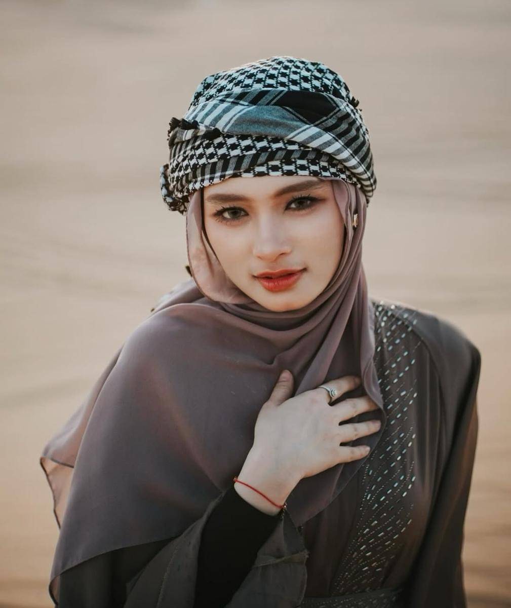 Gaya makeup Inara Rusli