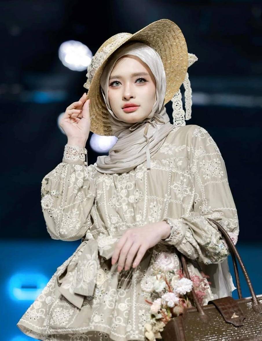 Gaya makeup Inara Rusli