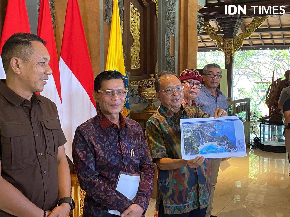 pantai kelingking.jpg