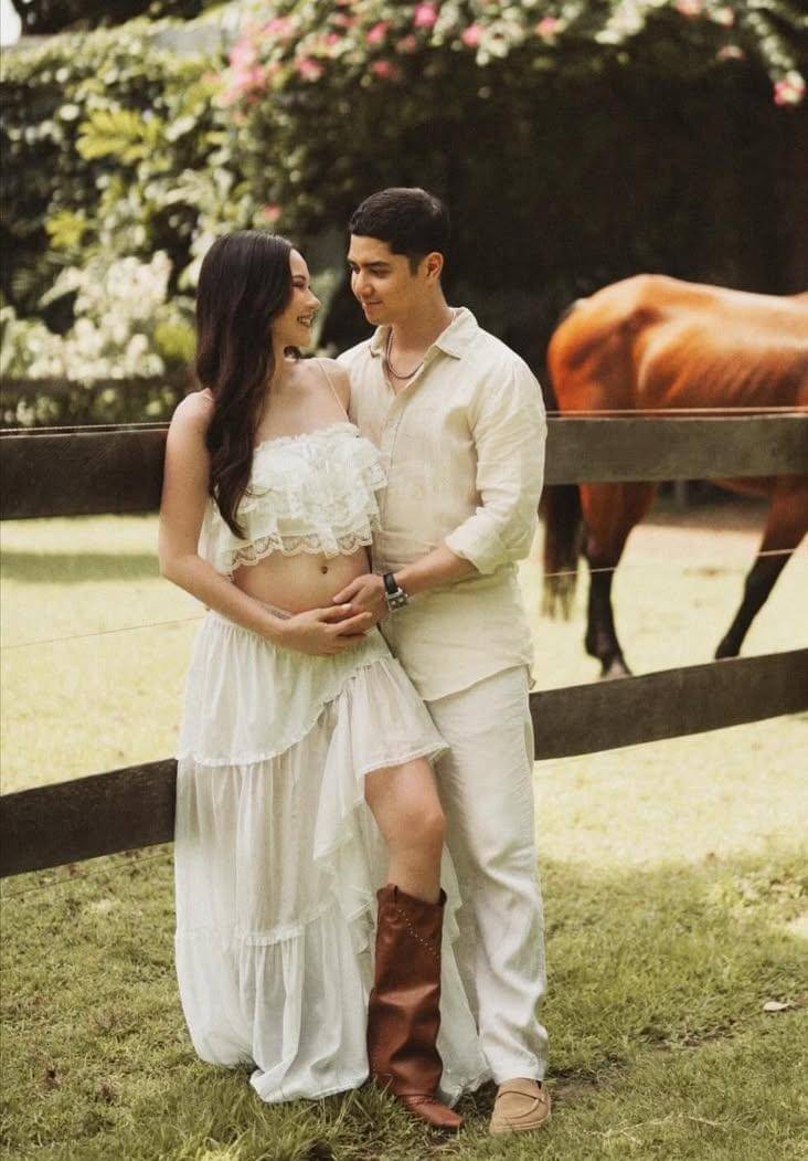 gaya maternity Alyssa Daguise