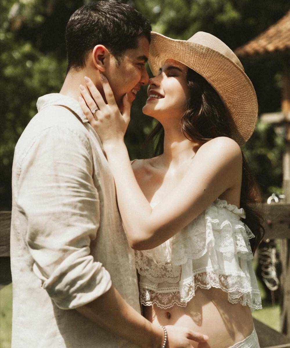 gaya maternity Alyssa Daguise