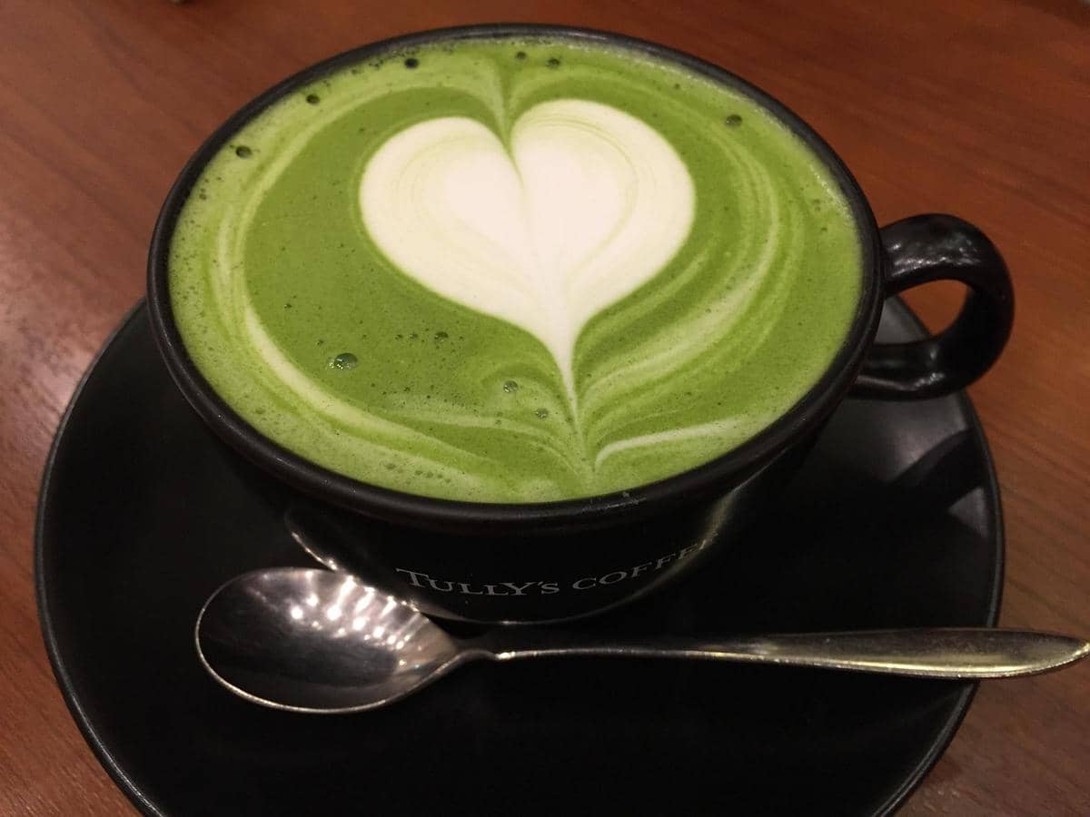 ilustrasi matcha latte