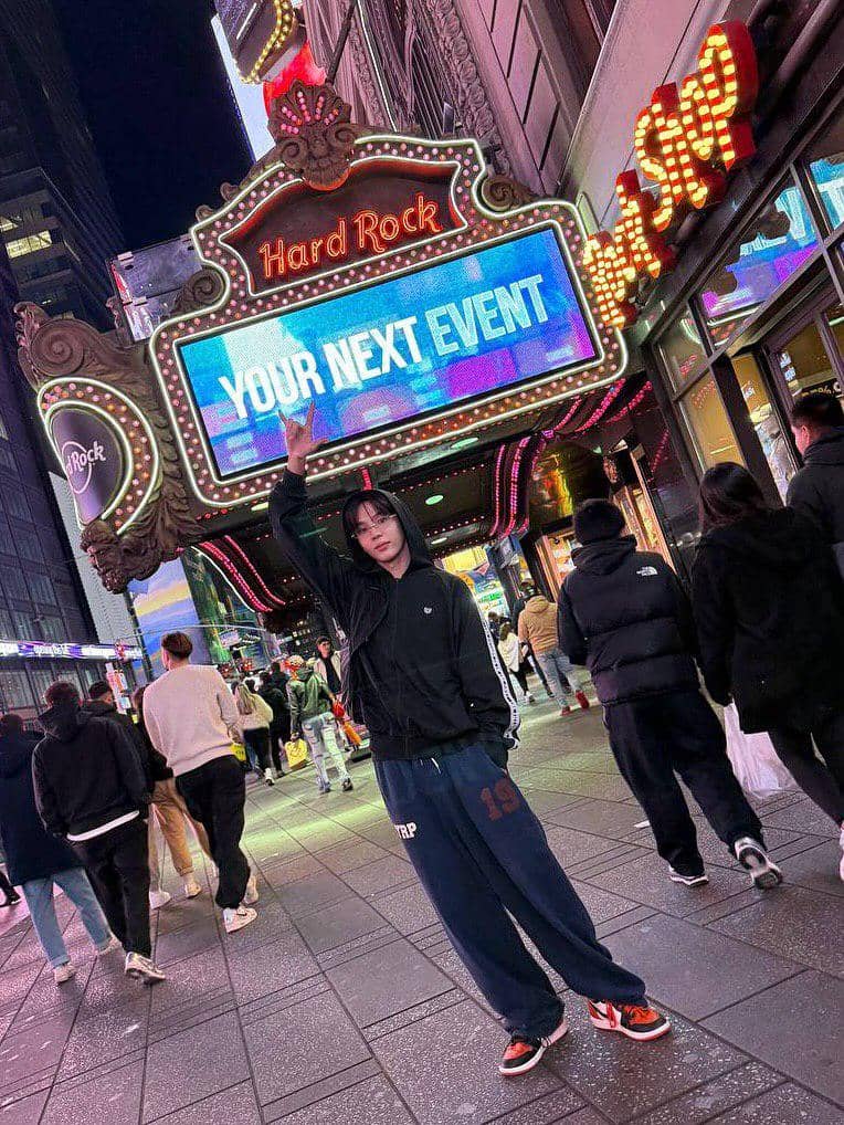 Outfit Jaket ala Member RIIZE