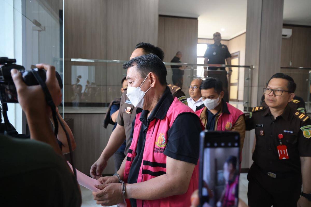 Plt Dirut PT ABM bersama seorang pengusaha ditahan (Dok. Kejati Banten)