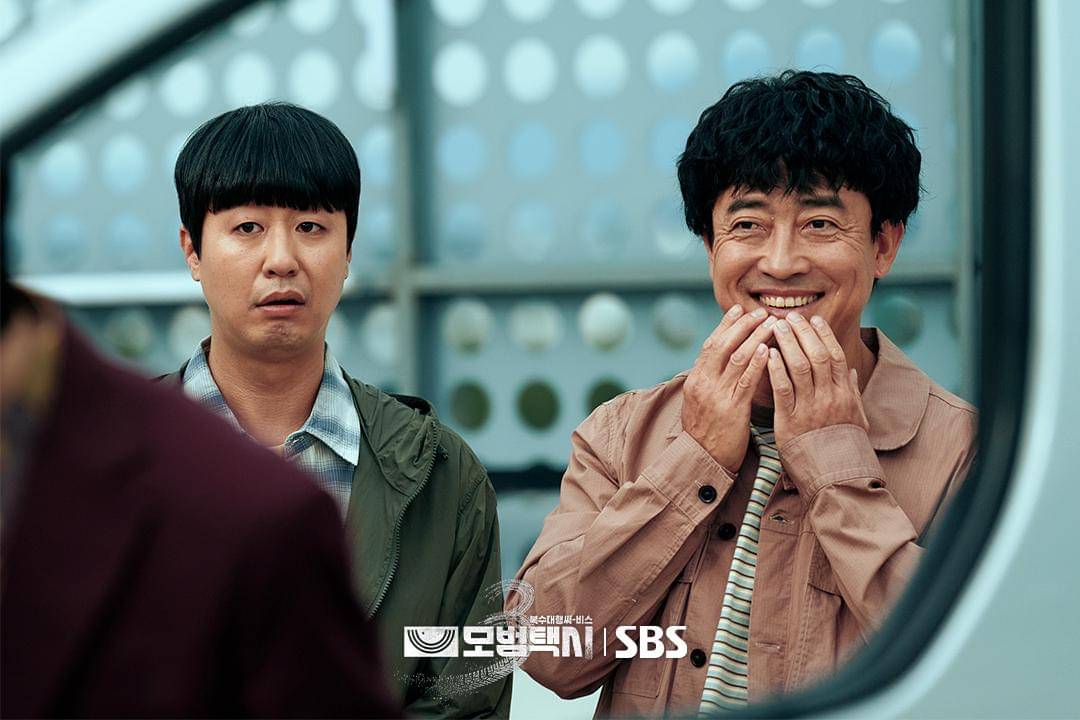 cuplikan drama Taxi Driver 3.