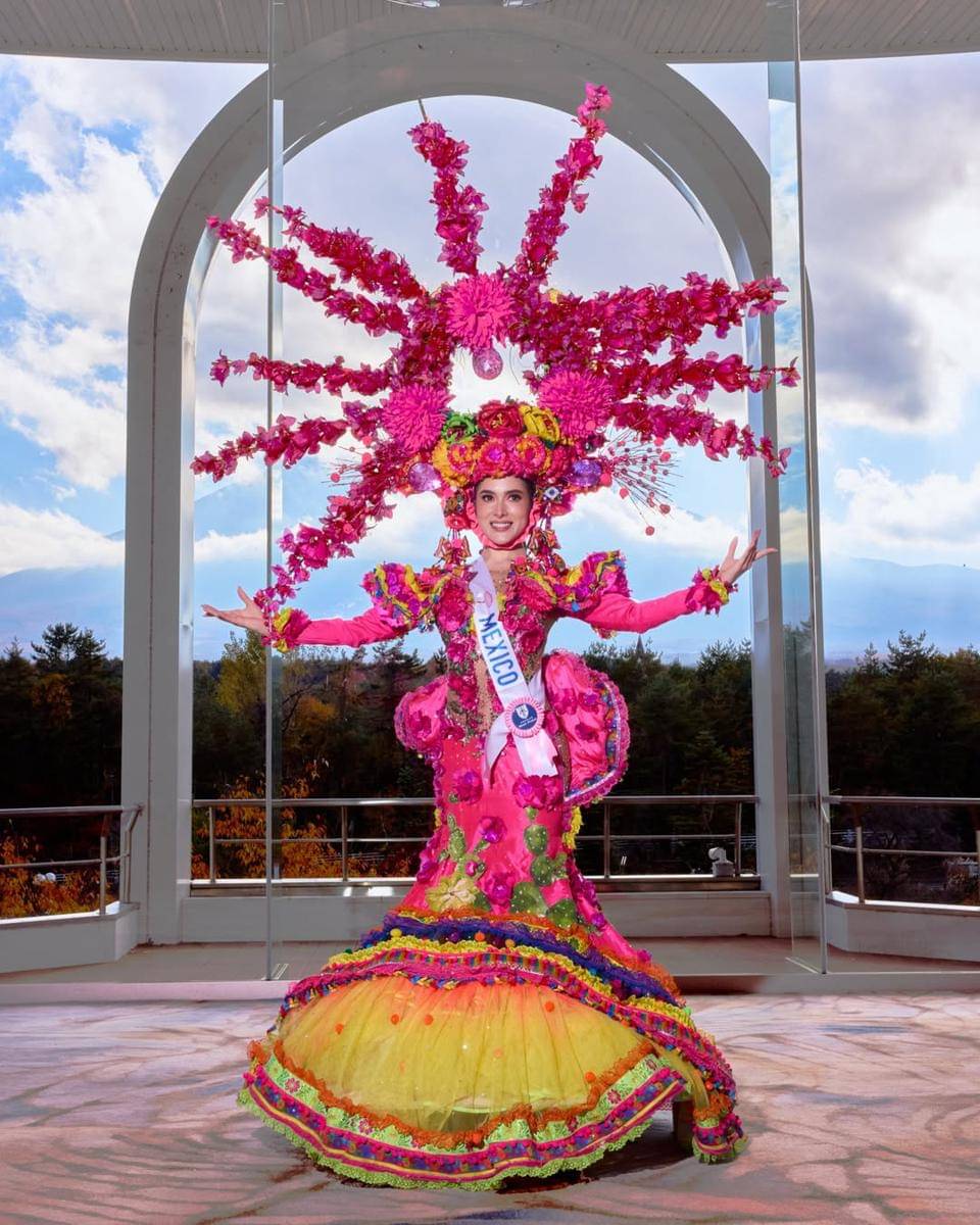 kostum nasional Miss International Meksiko 2025