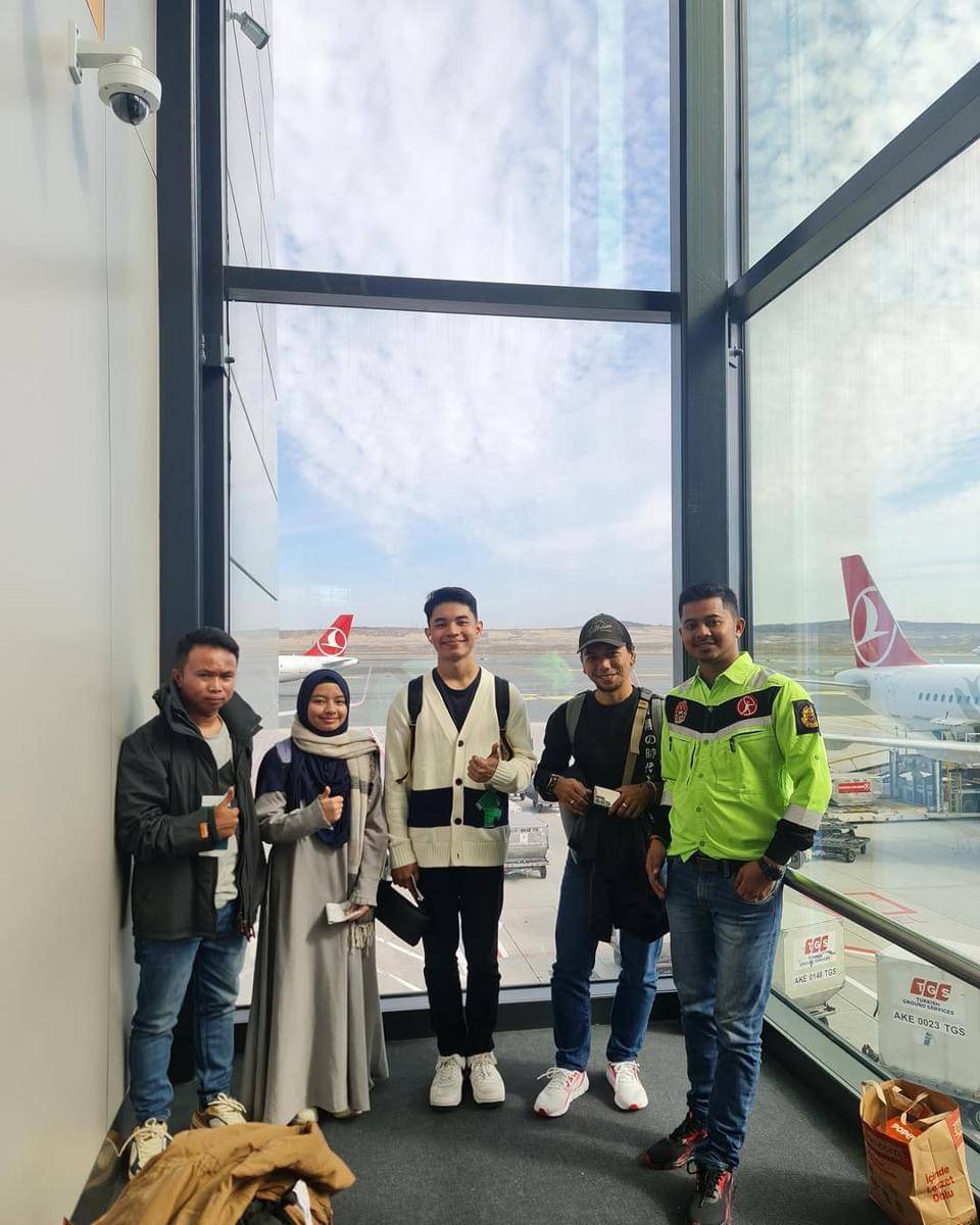 OOTD Traveling ala Fiki Naki