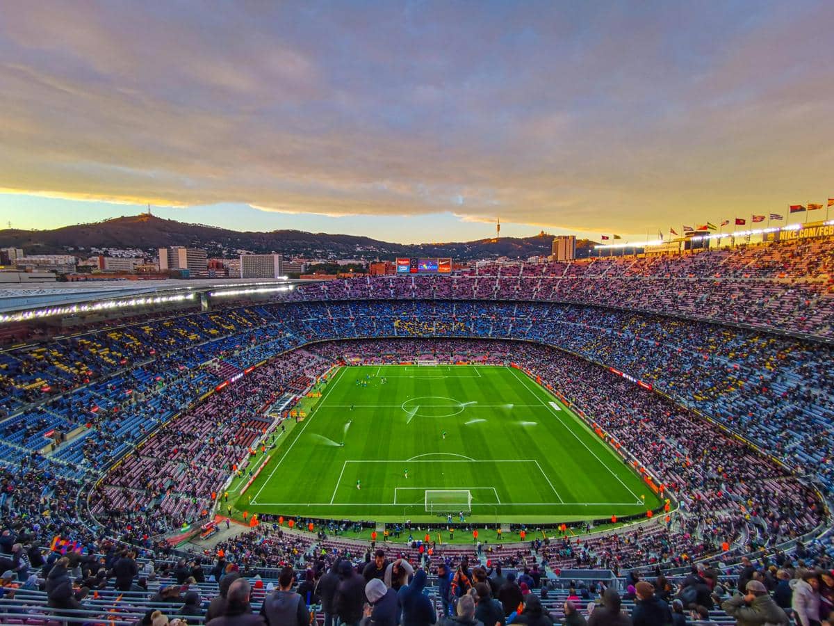ilustrasi Camp Nou Stadium