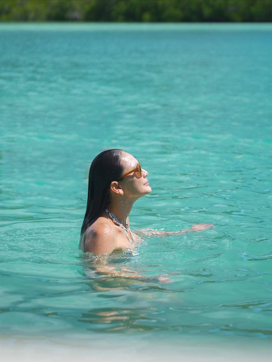 Keluarga Luna Maya liburan di Pulau Rote.