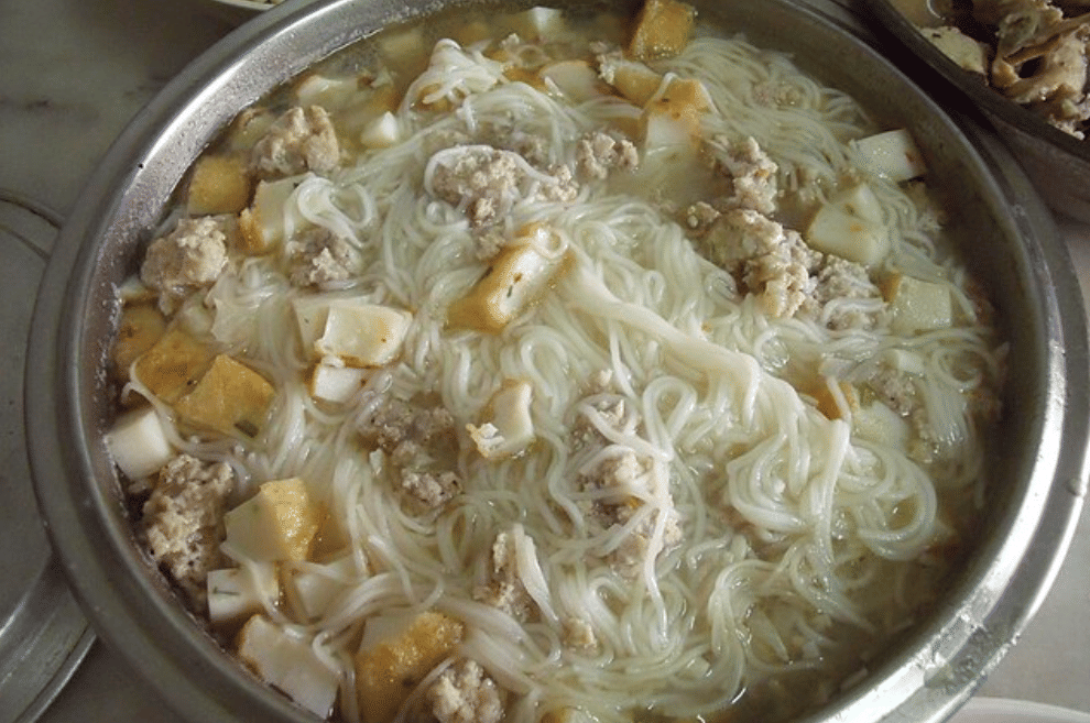 ilustrasi merebus bihun