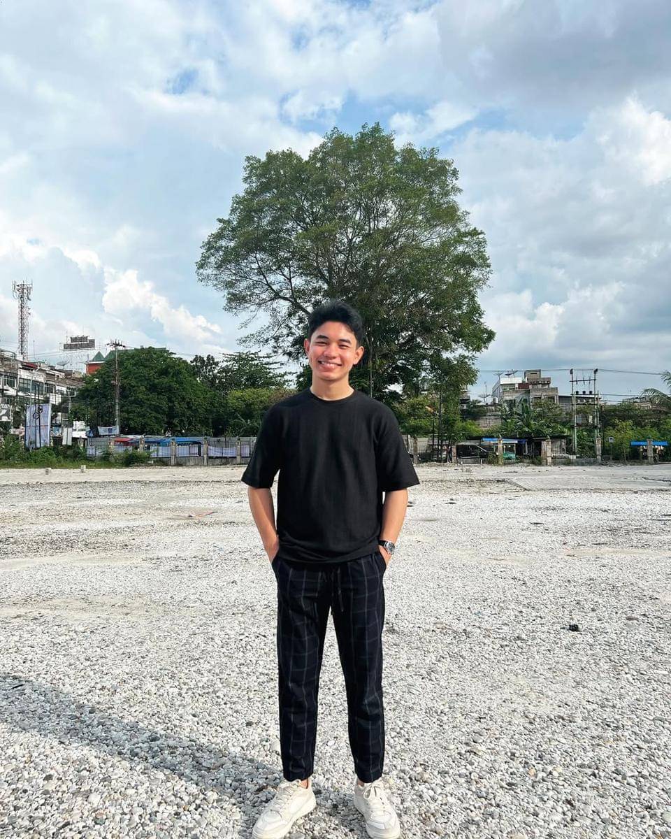 OOTD Travelling ala Fiki Naki