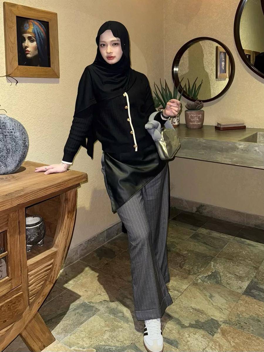 Ide OOTD dengan sneakers putih Inara Rusli