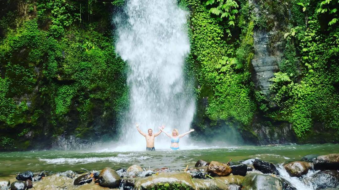 menikmati segarnya Air Terjun Goa Gong (instagram.com/goagong_waterfall)