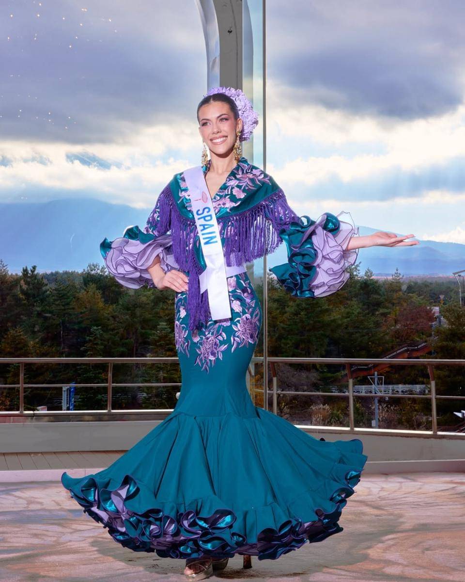 kostum nasional Miss International Spanyol 2025 