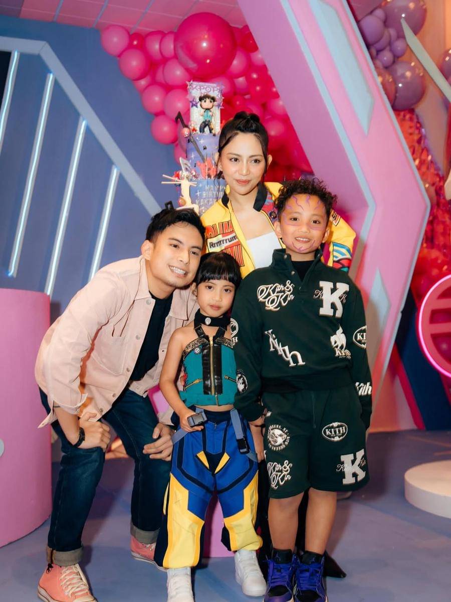 Potret Rachel Vennya dan Okin di pesta ulang tahun Chava