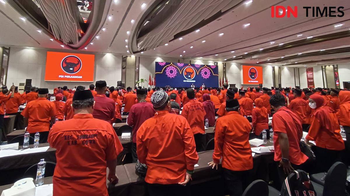 Konferensi Daerah dan Konferensi Cabang PDI Perjuangan di Hotel Claro, Makassar, Senin (24/11/2025). (IDN Times/Asrhawi Muin)
