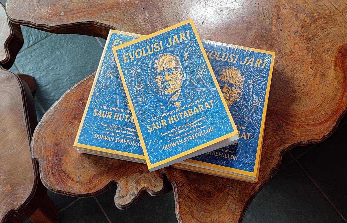buku, evolusi jari, saur hutabarat