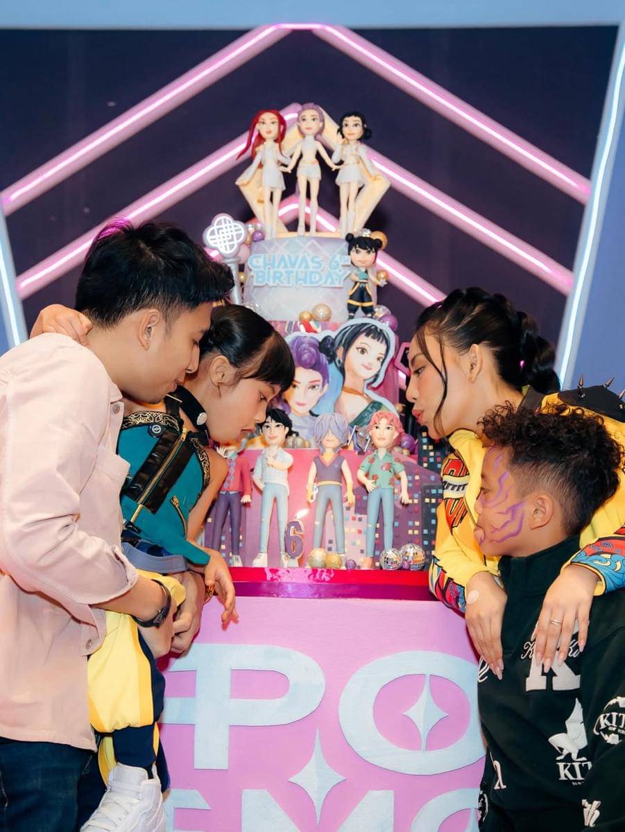 Potret Rachel Vennya dan Okin di pesta ulang tahun Chava