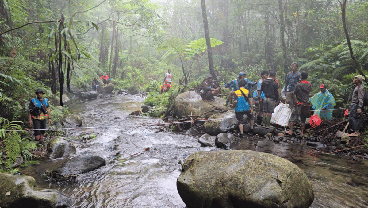 Kolaborasi ITB-Warga Adat, Dorong Penerangan Berkelanjutan di Waerebo (IDN Times/istimewa)