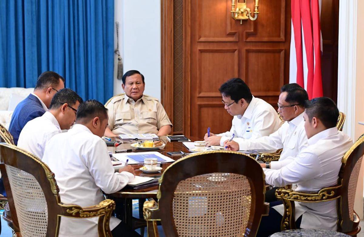 Presiden Prabowo pimpin rapat terbatas (dok. Sekretariat Presiden)