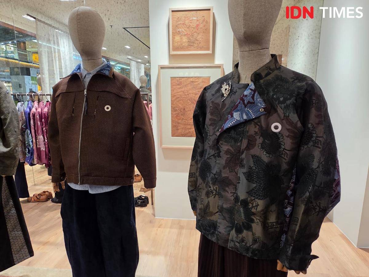 Koleksi Kolaborasi Othman dan Iwan Tirta di store Iwan Tirta, PIM 2