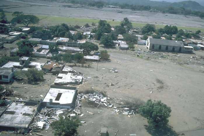 endapan lahar setelah banjir lahar di kota Armero di Kolombia