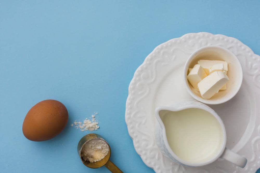 ilustrasi bahan membuat krim mascarpone