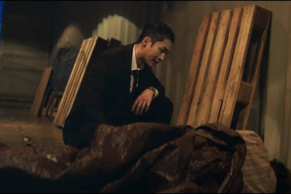 cuplikan drakor Typhoon Family 