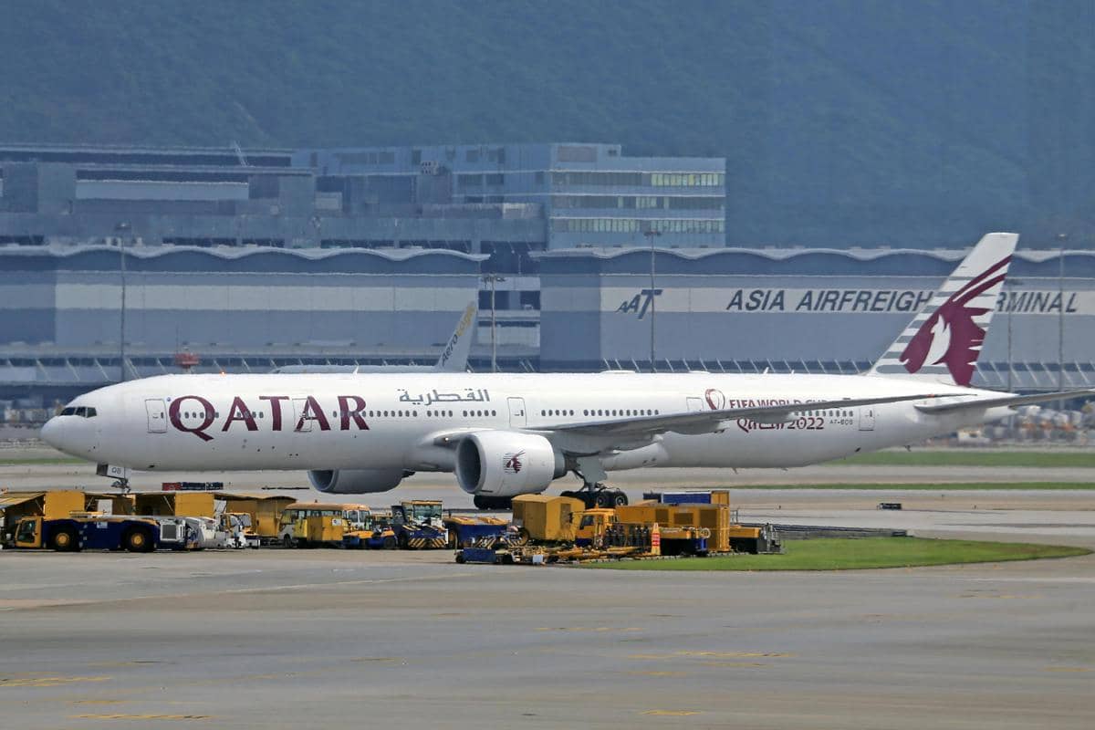 pesawat Qatar Airways