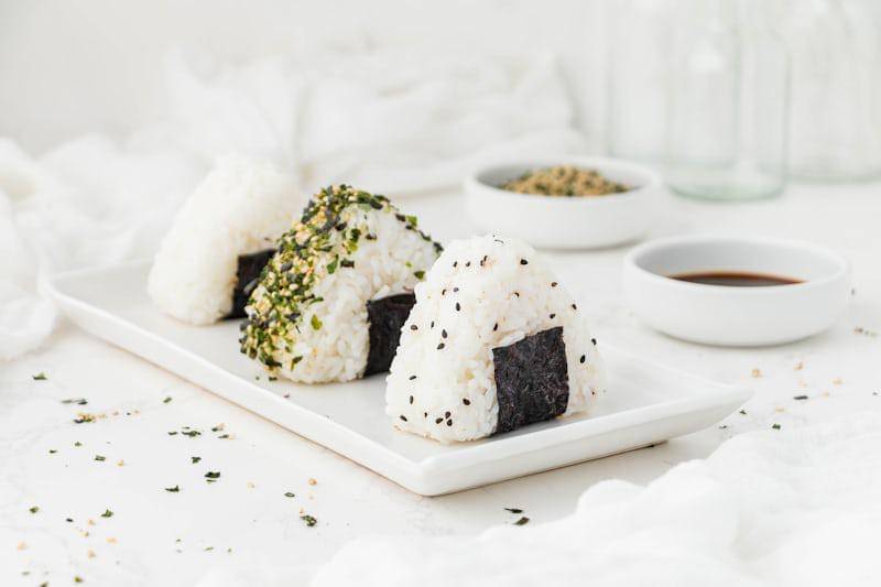ilustrasi onigiri