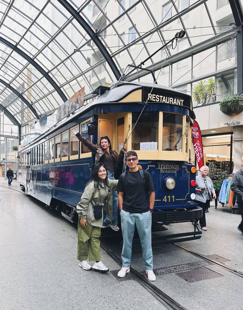 Gadis Sadiqah dan keluarga berlibur di New Zealand.