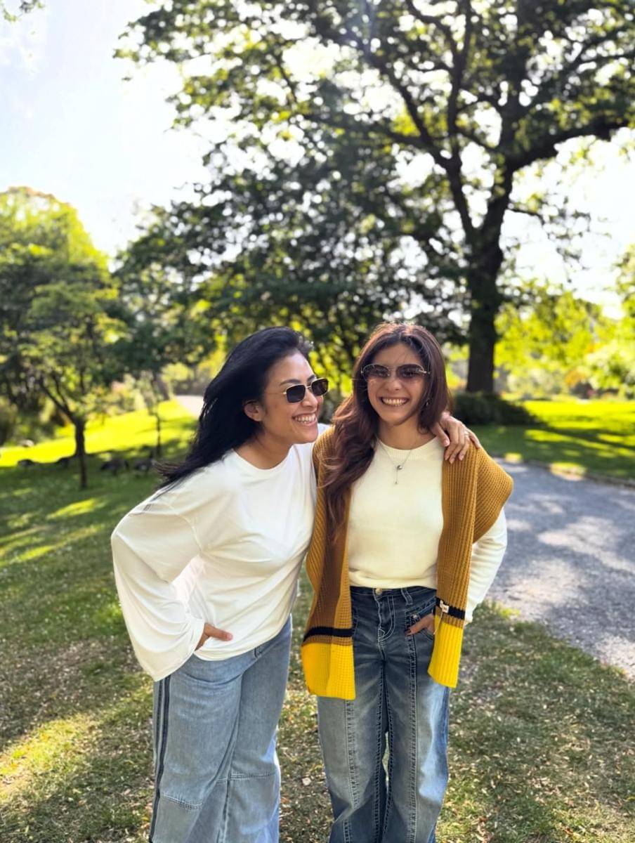 Gadis Sadiqah dan keluarga berlibur di New Zealand.