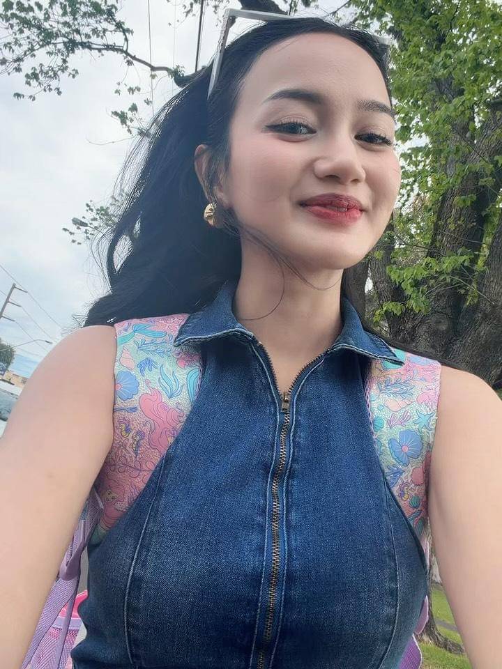 Keluarga Nanda Arsyinta Liburan ke Luna Park Melbourne.