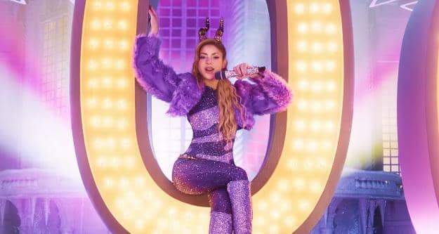 cuplikan video klip lagu “Zoo”