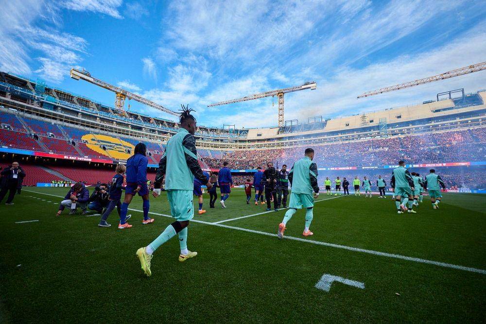 Barcelona kembali ke Camp Nou