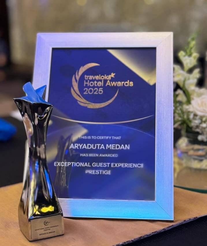 Aryaduta mendapat penghargaan dari Traveloka terkait pelayanan tamu (dok.Aryaduta Medan)
