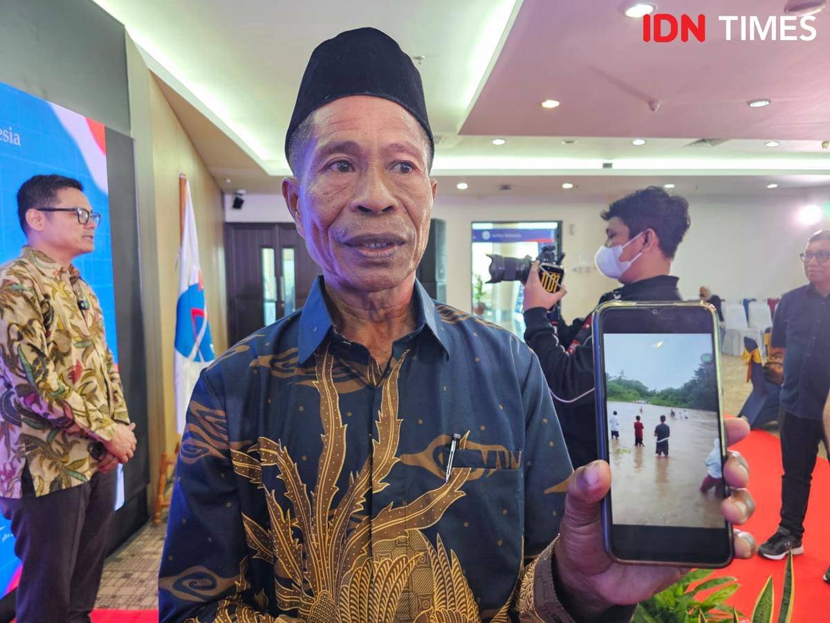Abdul Rahman Masaijah, guru honorer selama 22 tahun di Maluku