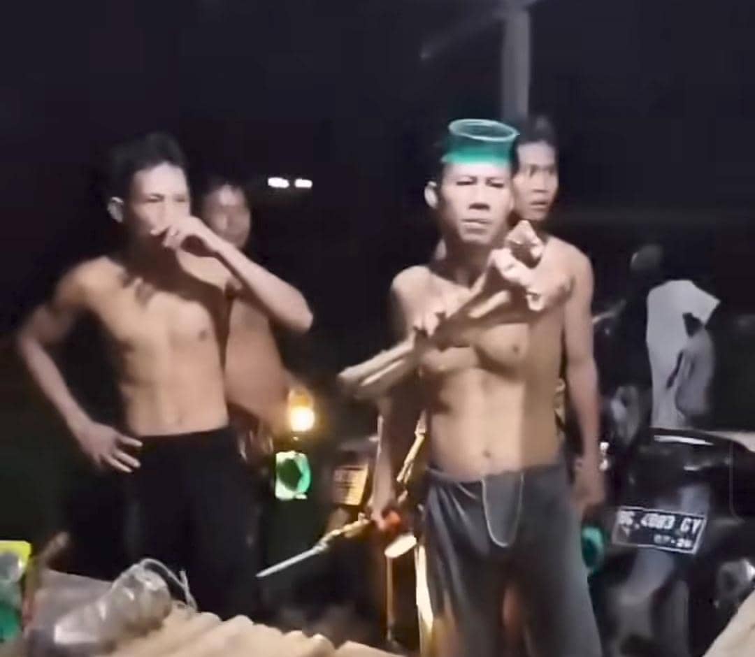 Pencari ikan di Musi Rawas temukan tulang belulang manusia di Sungai Kelingi.